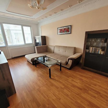 Просторен двустаен апартамент близо до центъра Spacious 1 bedroom appartment near the center Монтана Екстериор снимка