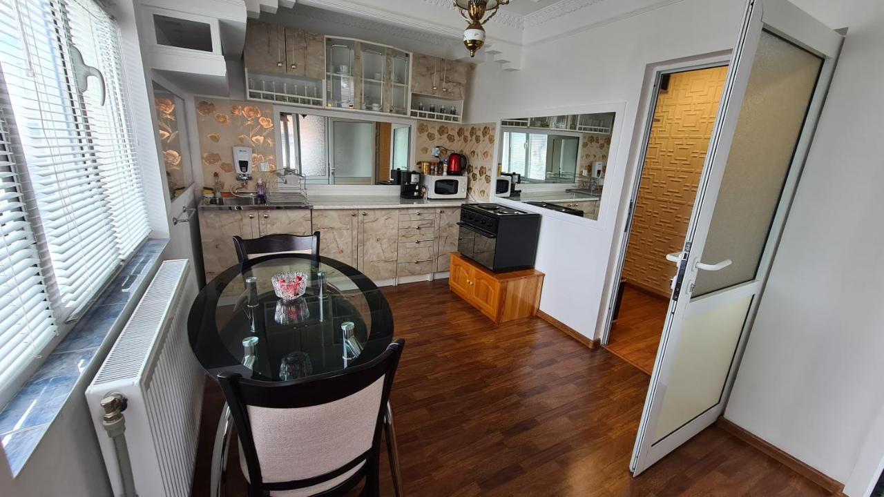 Просторен двустаен апартамент близо до центъра Spacious 1 bedroom appartment near the center Монтана Екстериор снимка